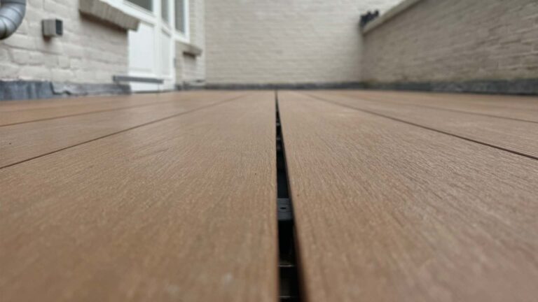 Dakterras - Vlonder op balkon - Balkonrenovatie - Terras leggen 1